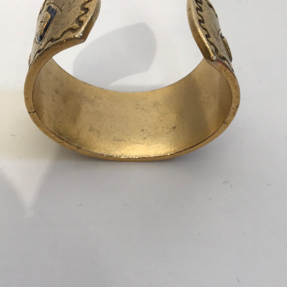 Rustic gold tone cuff bracelet - Picture 6 of 6